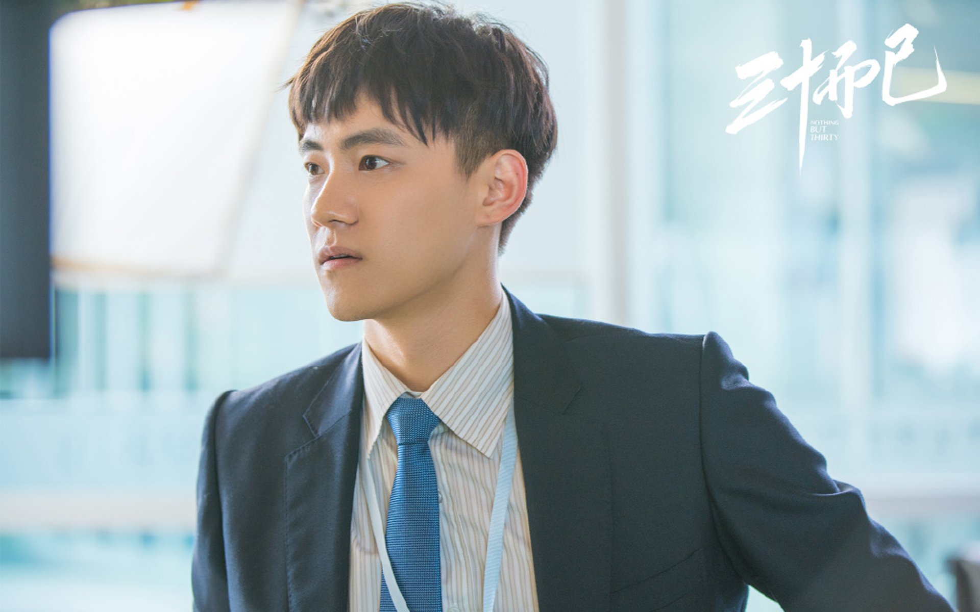 IM体官网-“简阳文体中心：羽毛球赛场上演世界级选手的快速激战”