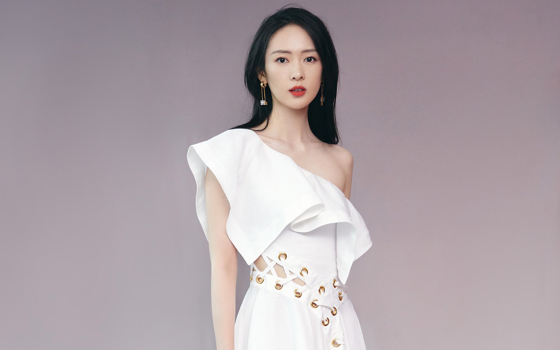 im体育官网首页-孙颖莎轻松晋级，展现统治力，孙颖莎专访视频