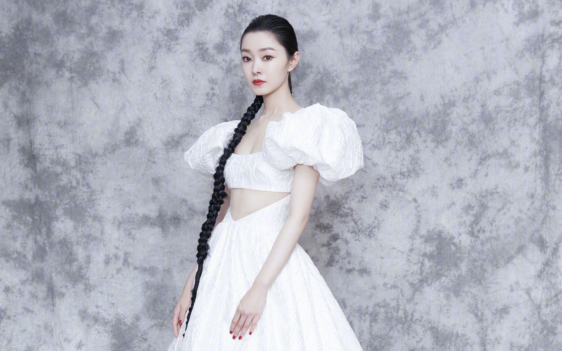 im电竞官网-隆戈：新西兰橄榄球的传奇，重塑边锋角色的先驱，隆多橄榄球